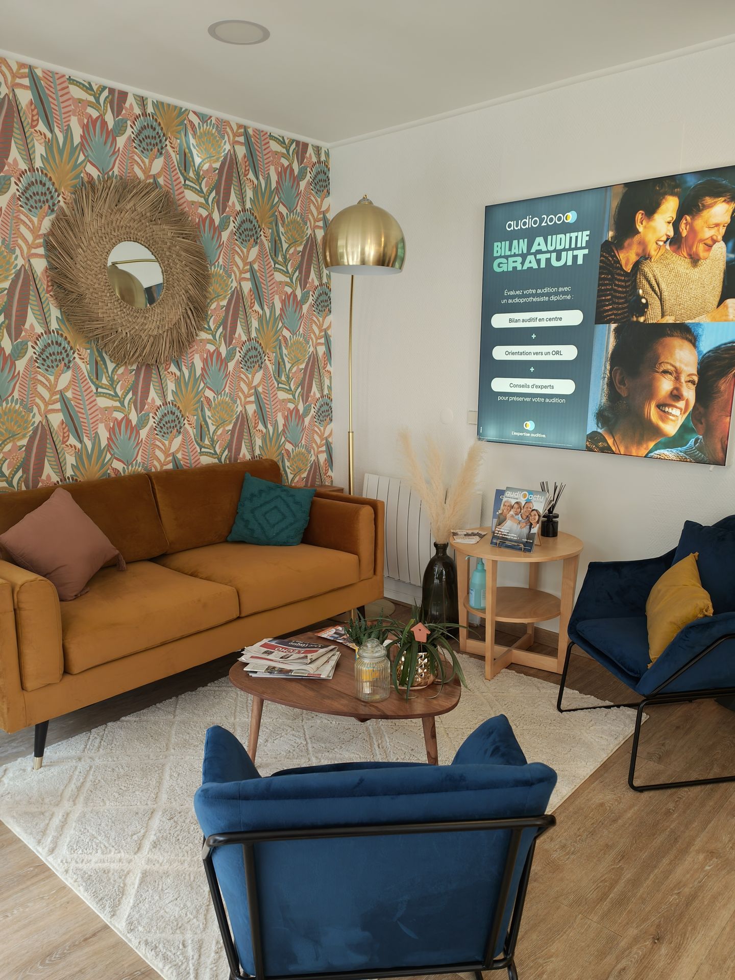 Salle d'attente de boutique d'audioprothésiste